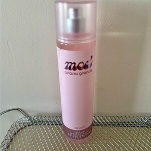 Ariana Grande Mod Blush Body Spray